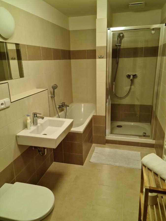 City Centre Apartments Liberec Ngoại thất bức ảnh